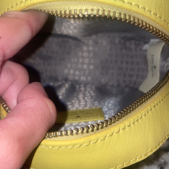 KATE SPADE LEMON 🍋 SPARKLE CROSSBODY BAG Novelty, limited edition, &collectible - Picture 6 of 6